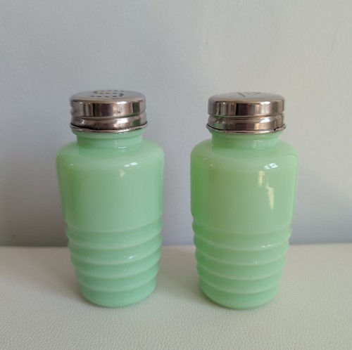 Vintage jadeite beehive salt - vintage,