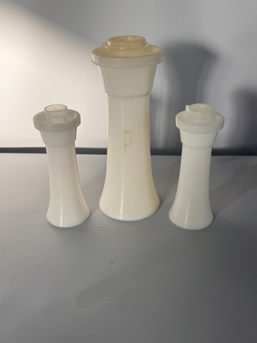 Tupperware salt and - salt,