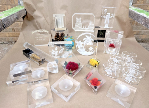 Vtg 6lb lucite collection - 6lb,