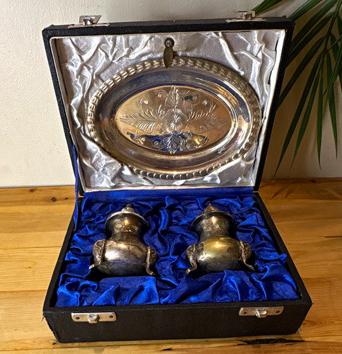 Silverplate floral - e.p.n.s.,